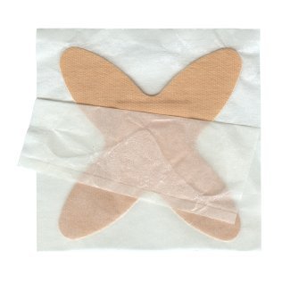 Pansements croix emballés Tissneir